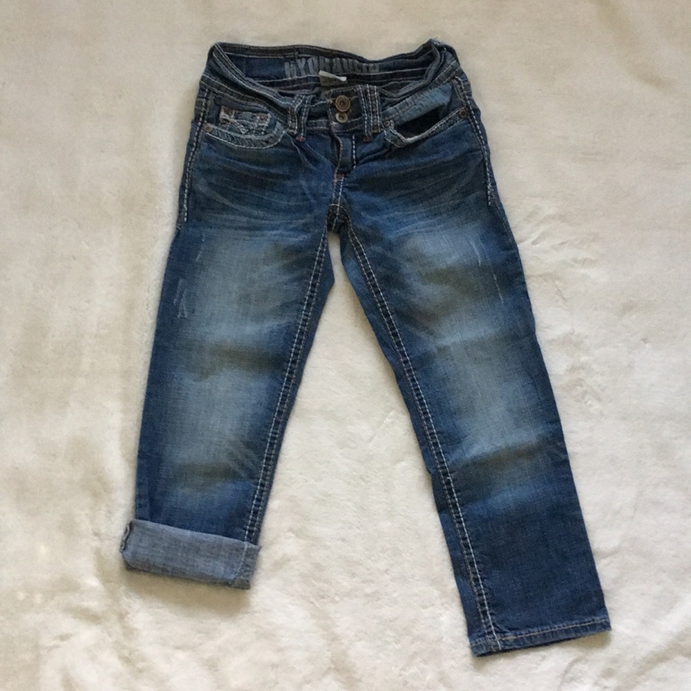 Hydraulic denim capris